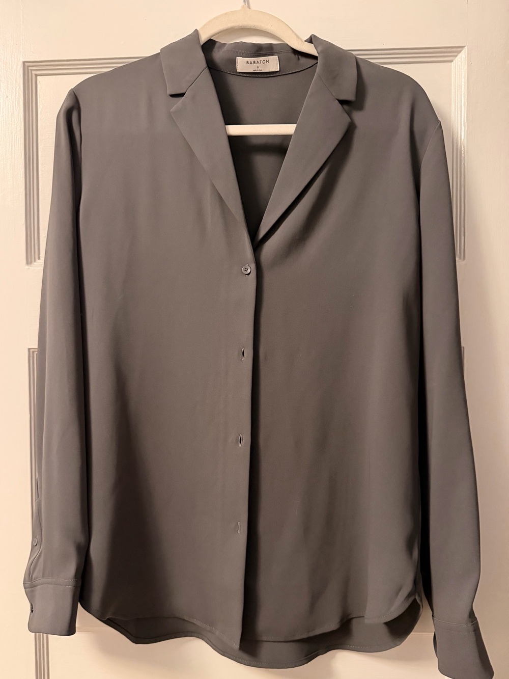 Aritzia Babaton Monocle Shirt in Coal Grey Sz Small NWOT - Picture 2 of 6